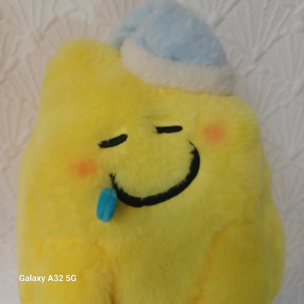 New LEMON8 Yellow Plush Toy with Blue Hat - Picture 6 of 13